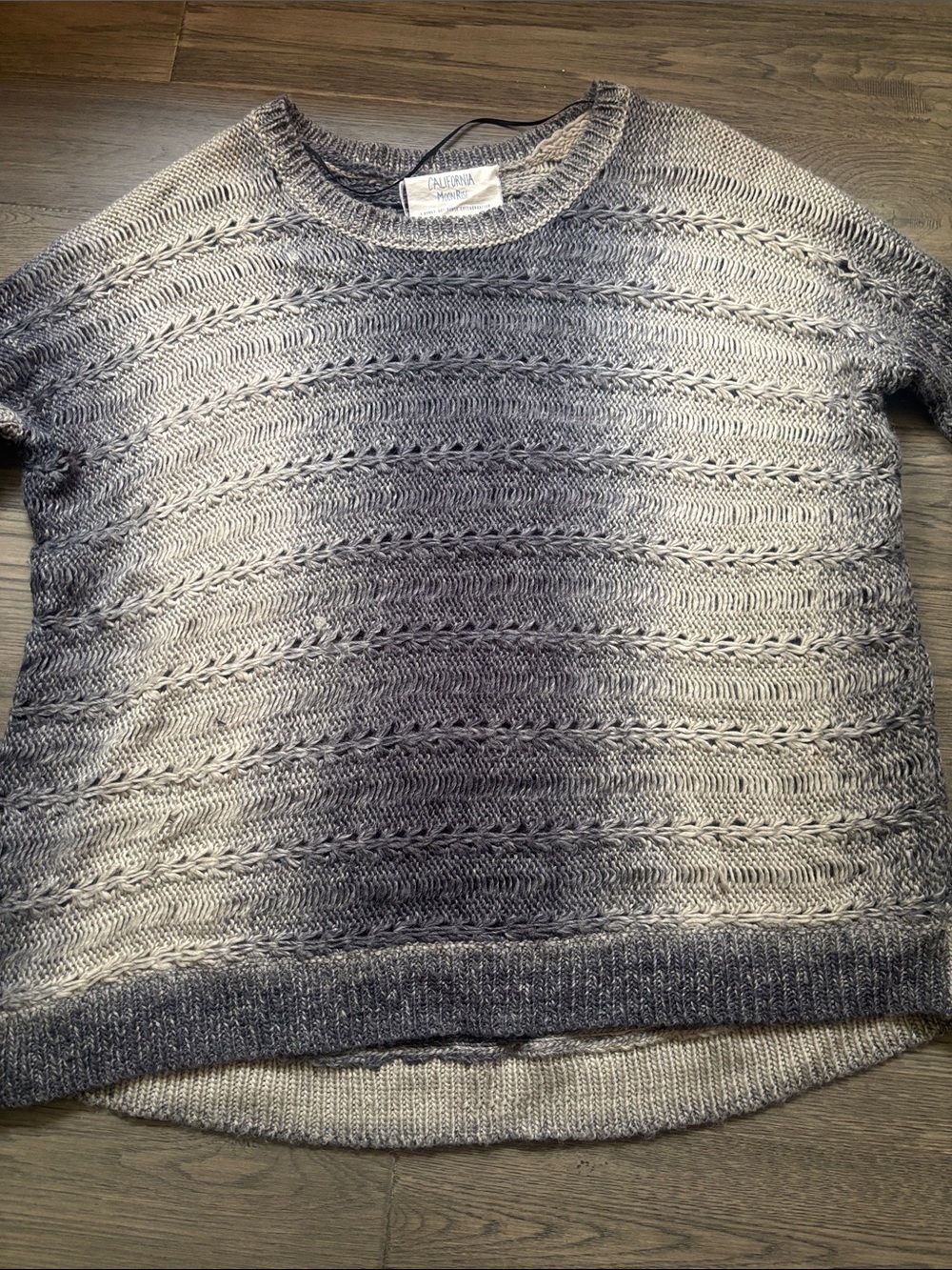 California Moonrise | Ombré Lightweight Oversized Knit Sweater Size Small - Picture 3 of 11